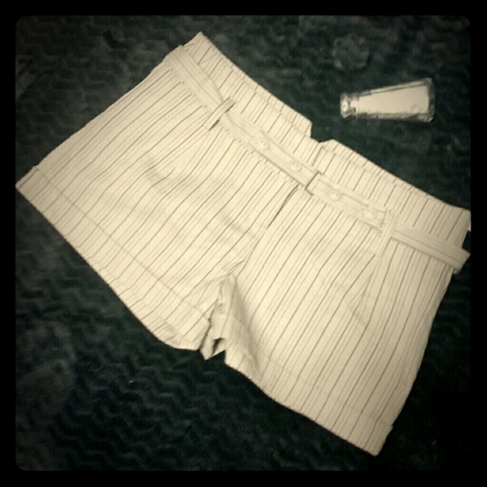 Wet Seal khaki pinstripe short shorts belt sexy